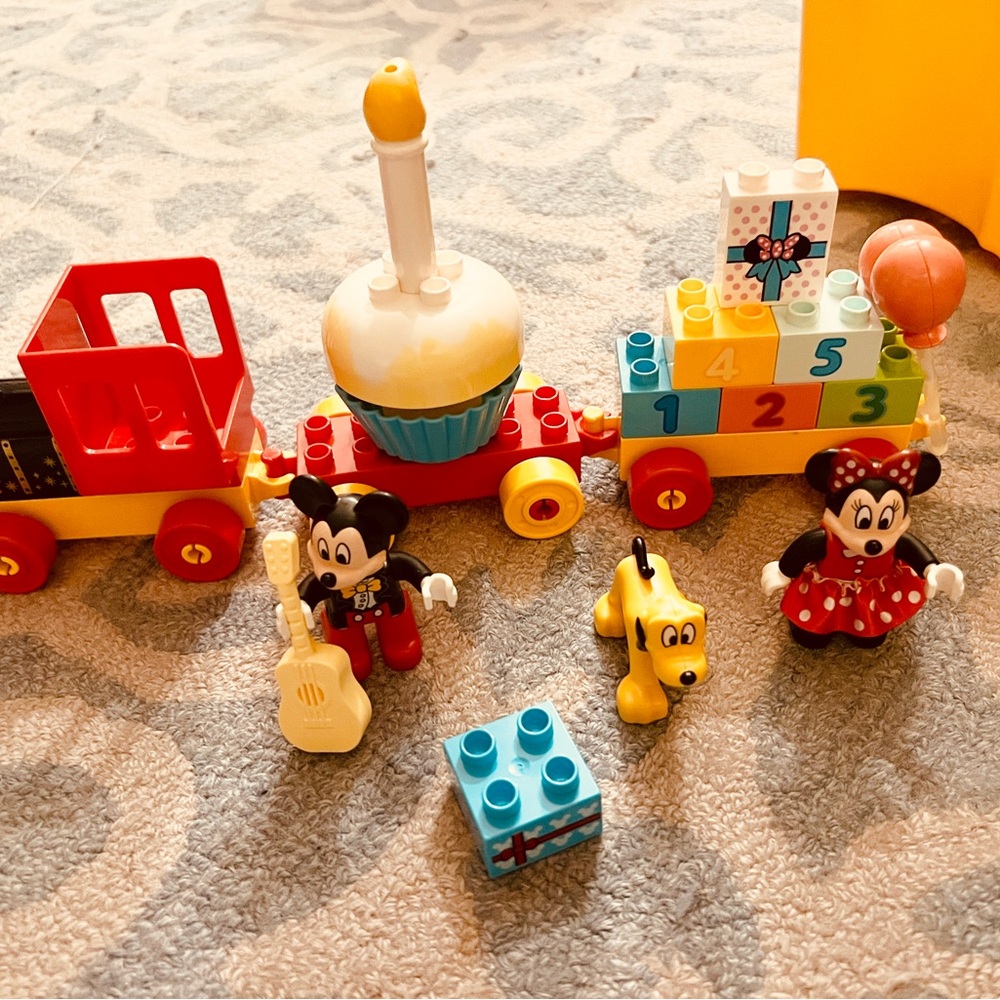 Lego Duplo Mickey Birthday Train